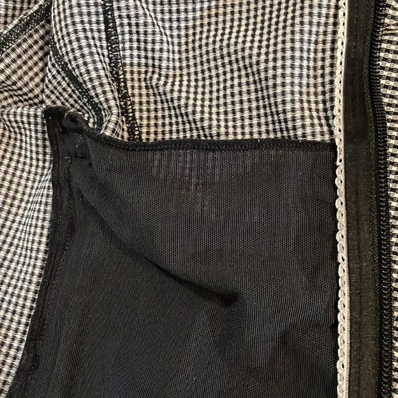 Lululemon Gingham Print Forme Define Shape Jacket - Picture 5 of 8